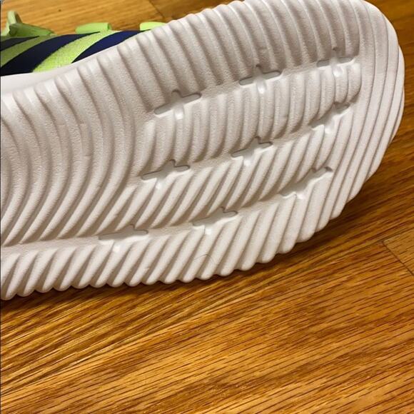 Adidas cloud foam men’s size 7 ( women’s 8) NWOT - Picture 3 of 6